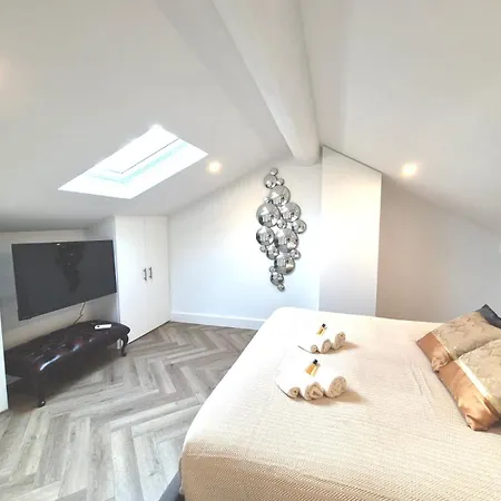 Luxury 3 Bed 2 Bath Flat Croisette Cannes